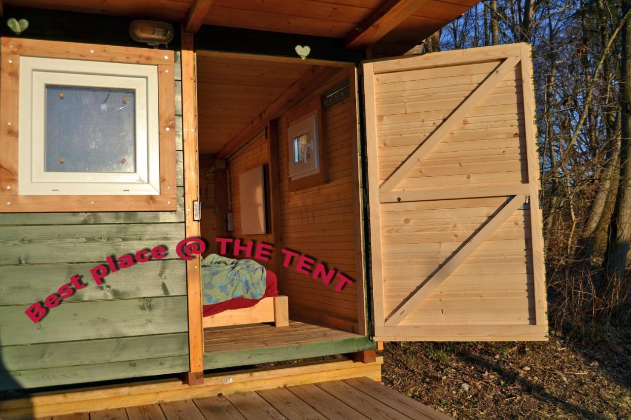 The Tent - Youth Only - Buchung Leider Nur Bis 30 Jahre Moeglich! Munich Exterior photo