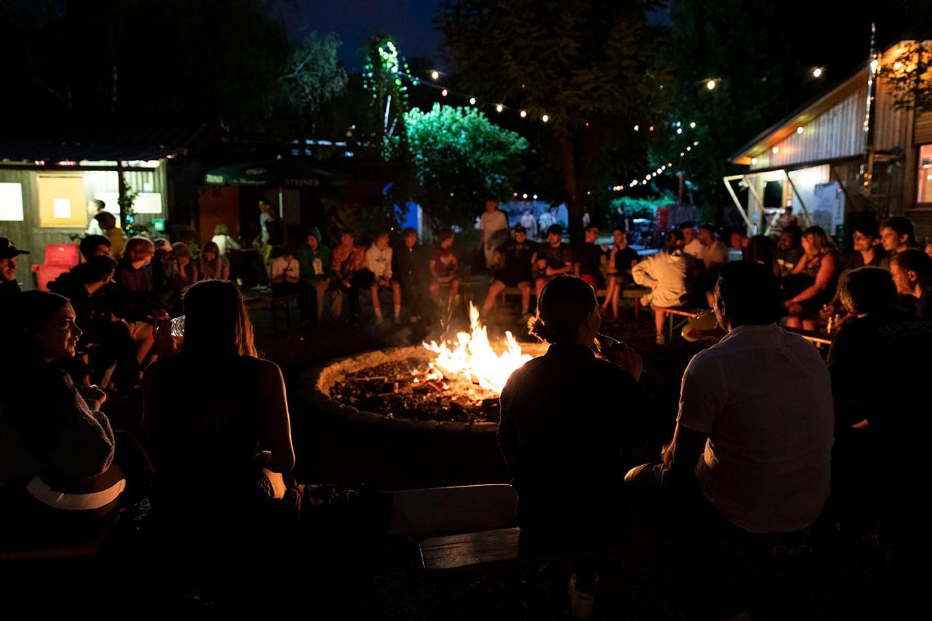The Tent - Youth Only - Buchung Leider Nur Bis 30 Jahre Moeglich! Munich Exterior photo