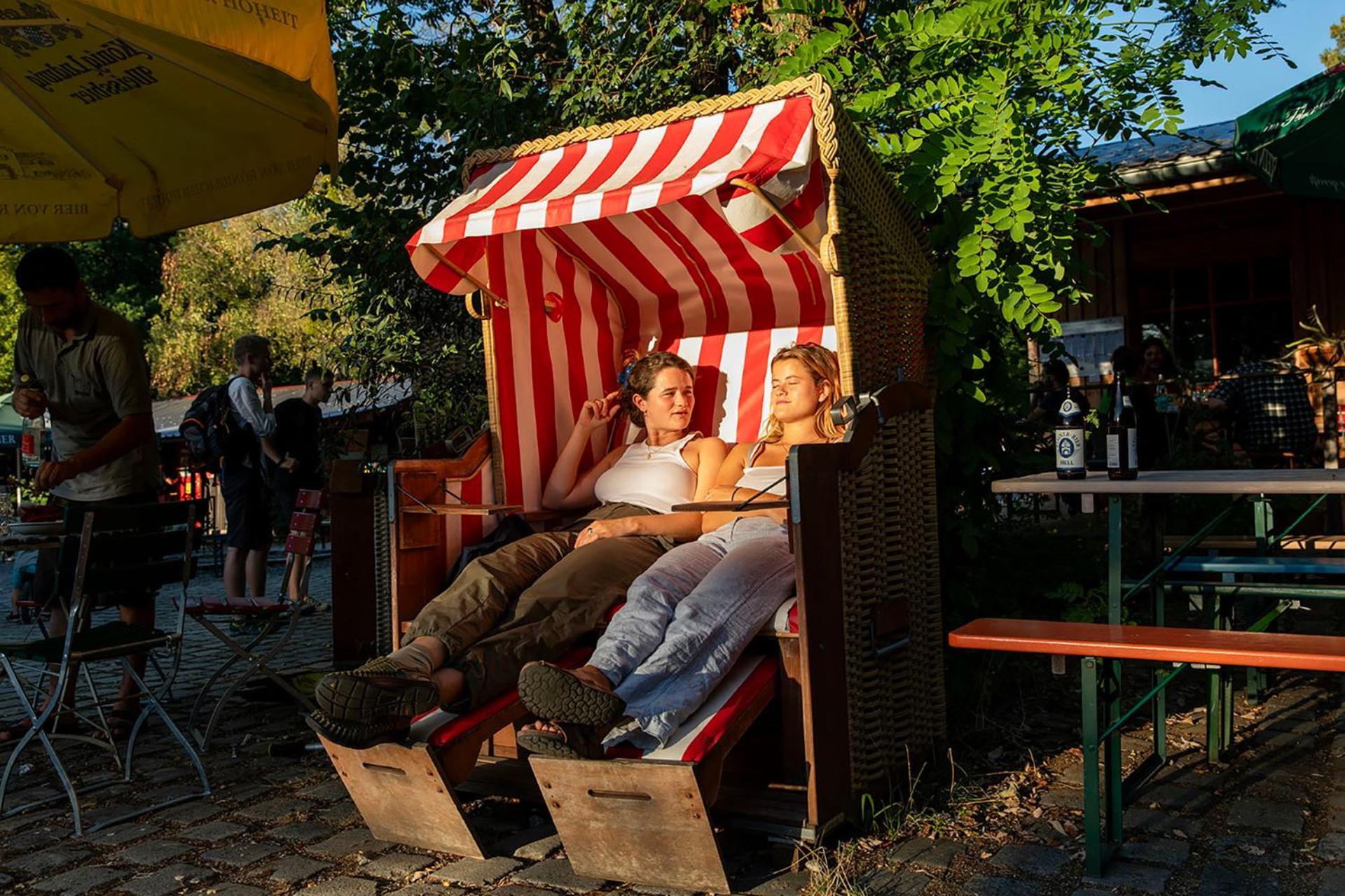 The Tent - Youth Only - Buchung Leider Nur Bis 30 Jahre Moeglich! Munich Exterior photo