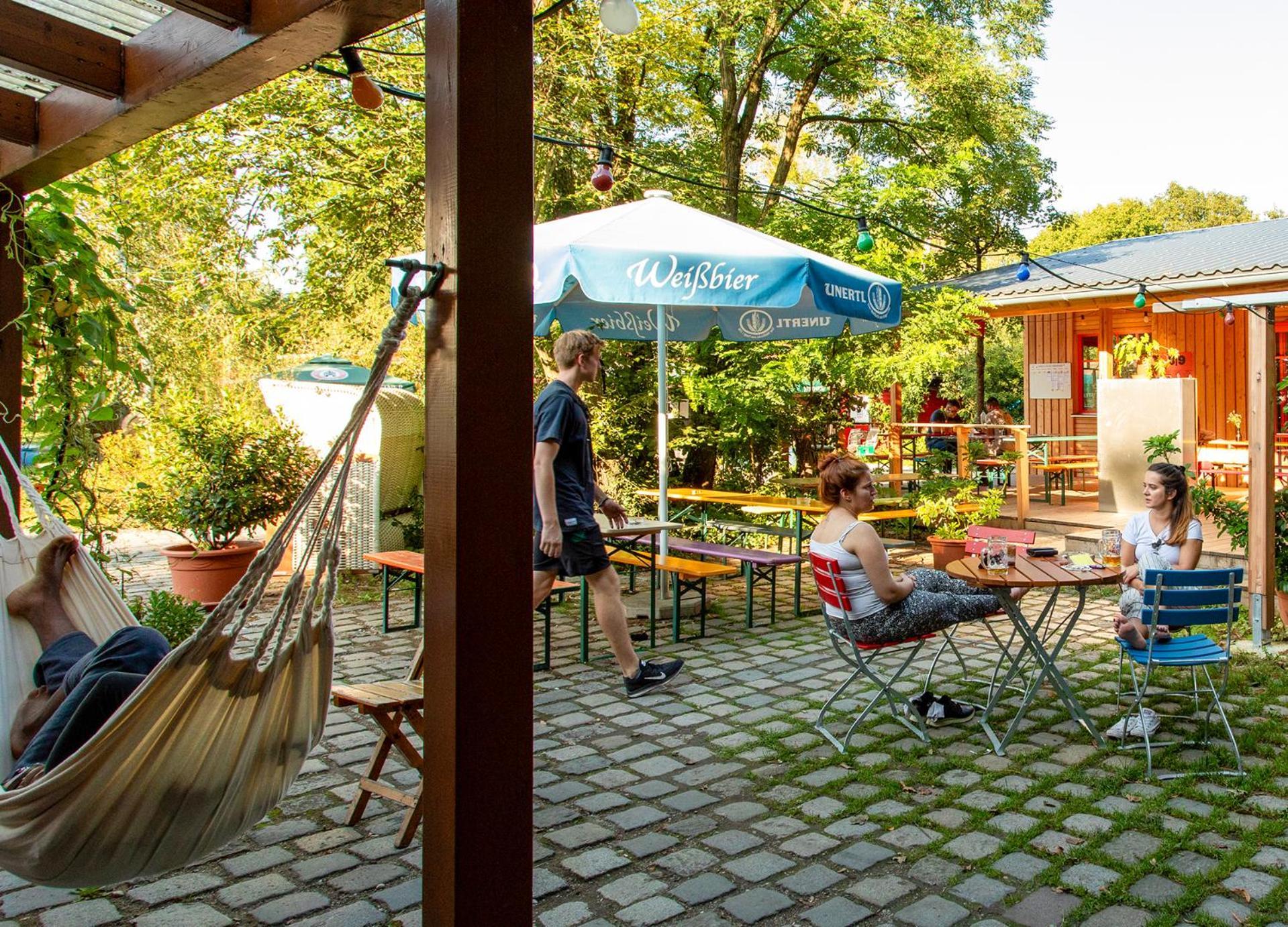 The Tent - Youth Only - Buchung Leider Nur Bis 30 Jahre Moeglich! Munich Exterior photo
