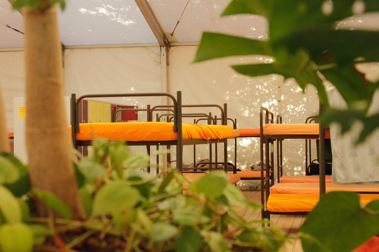 The Tent - Youth Only - Buchung Leider Nur Bis 30 Jahre Moeglich! Munich Exterior photo